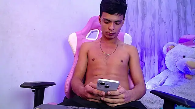 Dayron_leee – Naživo XXX chat
