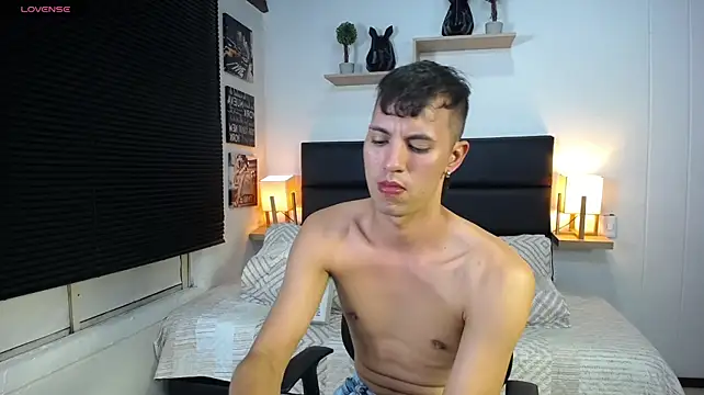 thesupercum_xxx_: онлайн-секс-чат