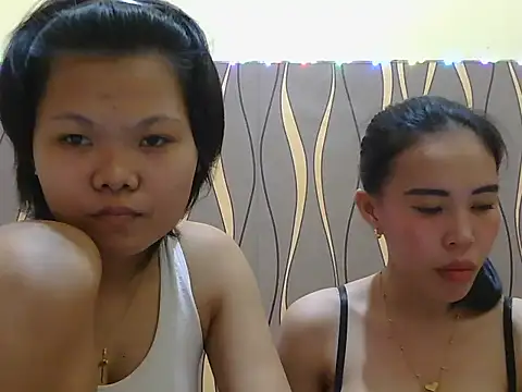 Chatroom XXX en direct de YoungLovers4u
