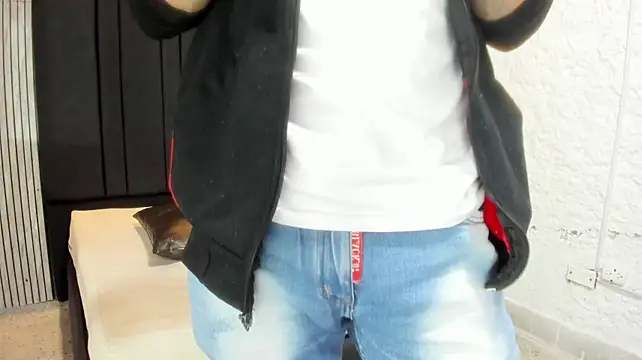 XXX chat uživo modela MATHY_ROBERT2