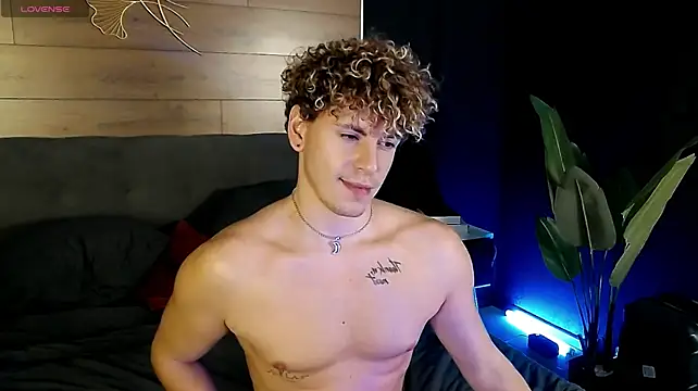 ConnorBlake Adlı Modelin Canlı XXX Sohbeti