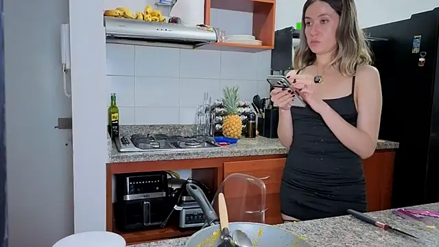 Nicky_sexfire: онлайн-секс-чат
