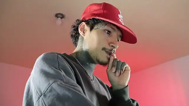 trieone Live XXX Chat