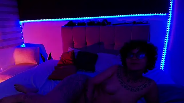 XXX chat uživo modela anaroman01
