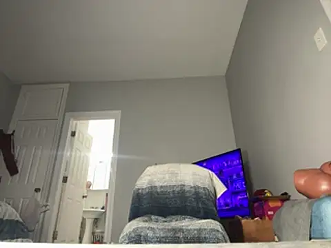 ChiRaqb8's Live XXX Chat