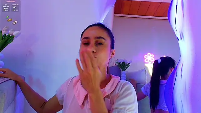 Chat +18 de Lizzy_kanee ao vivo