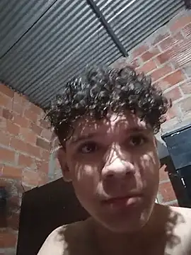 nilon05's Live XXX Chat