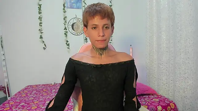 XXX chat uživo modela Bellamy_015