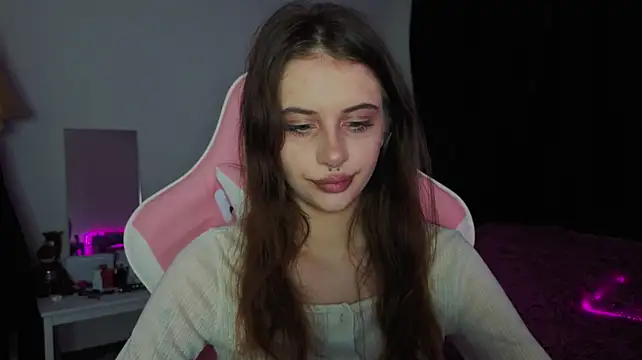 evvaavve Chat XXX live