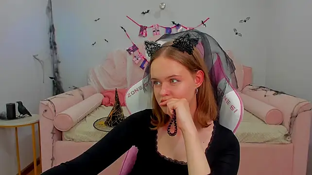AdaRunen Live XXX chat