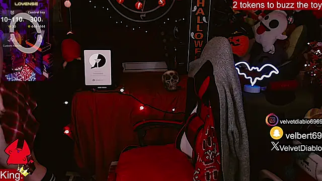 Chatroom XXX en direct de VelvetDiablo