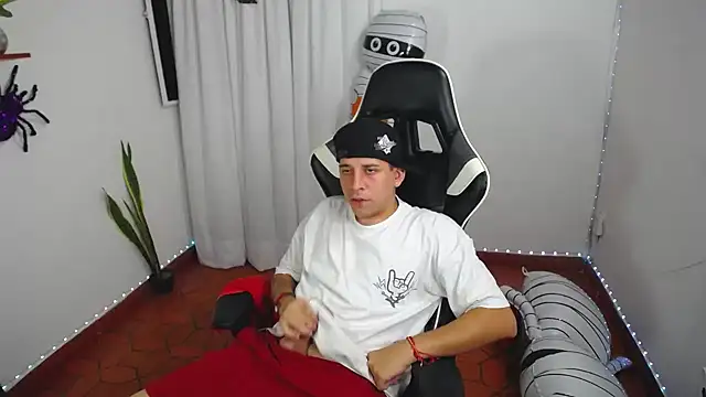 Živý XXX chat 420Liam