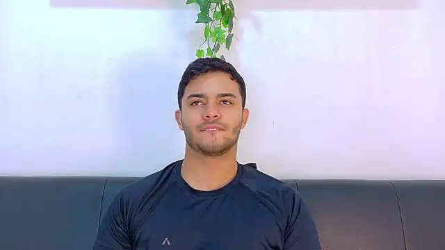 TylerWest_ Chat XXX in diretta