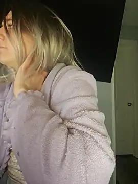 ScarletsWeb live XXX chat