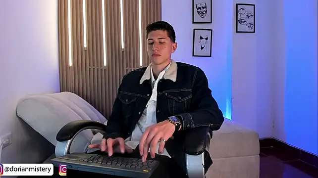 Živý XXX chat Dorianmistery2322_