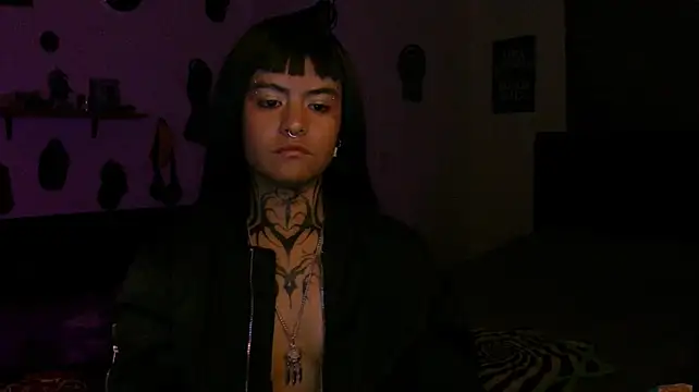 Czat XXX na żywo – alex_one888