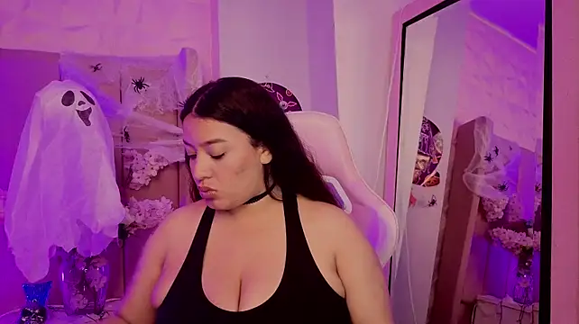 MollyBigBoobs12's Live XXX Chat