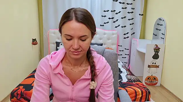 KaraCriegs' Live XXX Chat