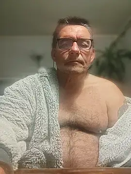 צ'אט XXX בשידור חי של Phil_Dargent
