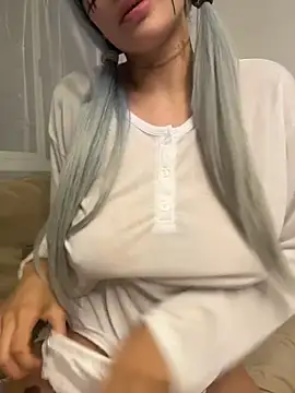 bergmanamii's Live XXX Chat