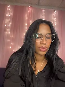 FlorSalvaje_ Chat XXX live