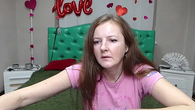 MeganPirs: онлайн-секс-чат