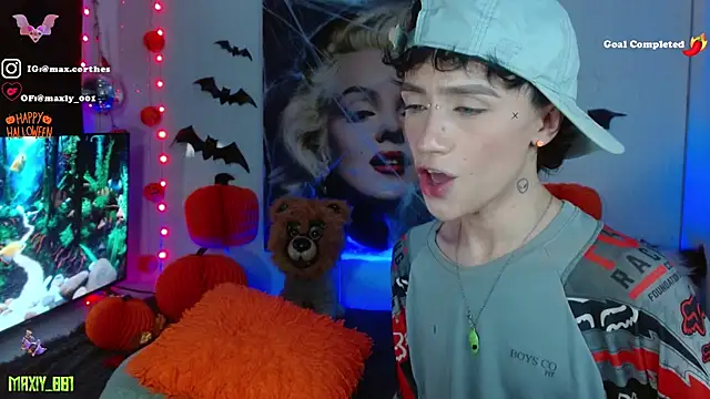 Chatroom XXX en direct de maxiy_001