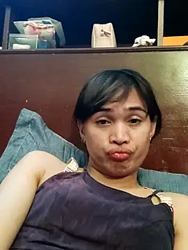 QueenSoreal Chat XXX live