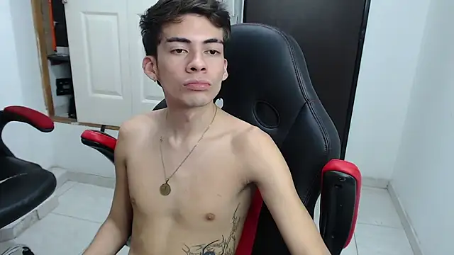 Hiso_kai live XXX chat