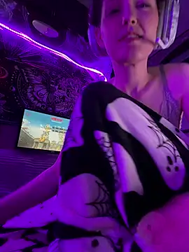 Lilactease 现场XXX聊天