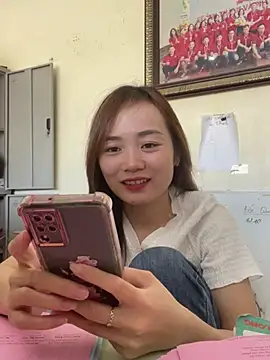 Lily_3324's Live XXX Chat