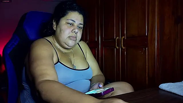 xlatinastar's Live XXX Chat