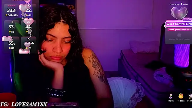 Lovelyamyy's Live XXX Chat
