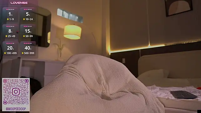 poorpornactor 现场XXX聊天