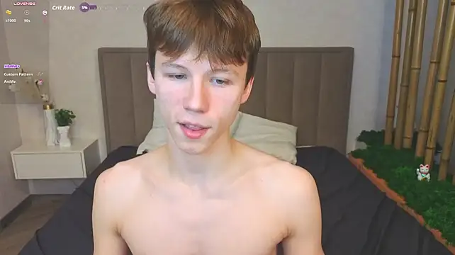 XXX chat uživo modela cuMte_boy