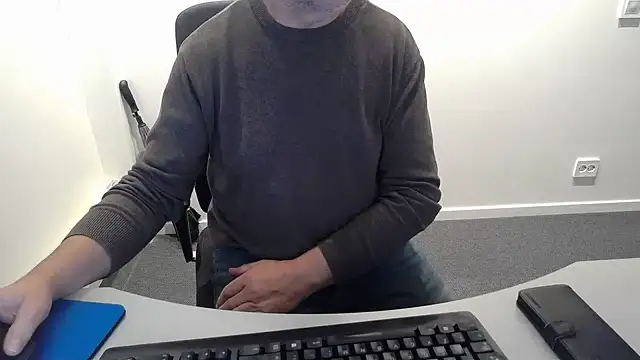 Buggemann Live XXX Chat