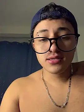 Adonibaskerville4 Chat XXX in diretta