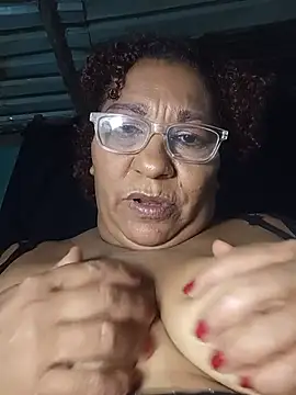 RoxanaQueen_'s Live XXX Chat