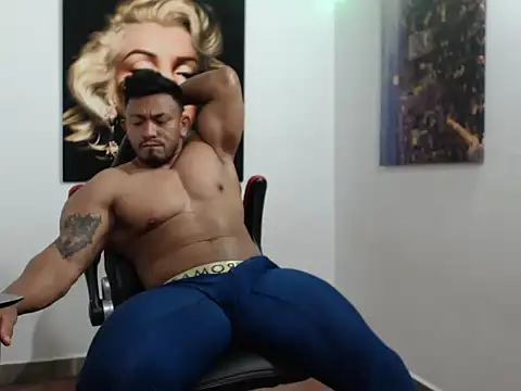 XXX chat uživo modela JAK_DANIEL