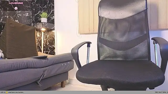 MR_EITHAN's Live XXX Chat