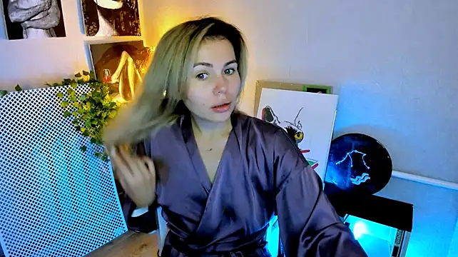 LoraBoyar Adlı Modelin Canlı XXX Sohbeti