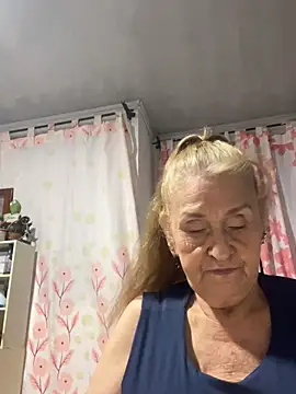 DulceDiaz Adlı Modelin Canlı XXX Sohbeti