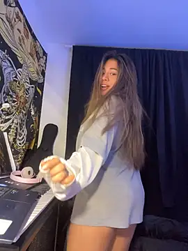 aimi_art1 Live XXX-Chat