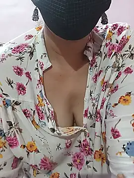 צ'אט XXX בשידור חי של Honey_Babe06