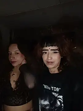 AlexxaAndRileyy 现场XXX聊天