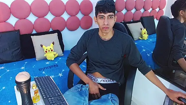 Chatroom XXX en direct de Drake_Jack