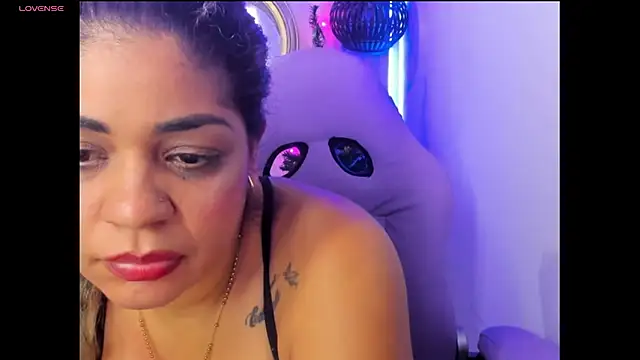 XXX chat uživo modela Mavlatin22