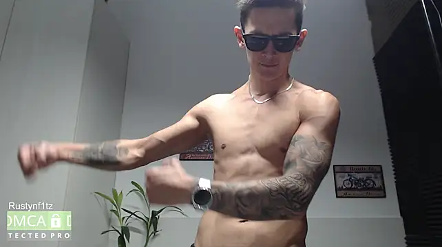 XXX chat uživo modela Rustynf1tz_