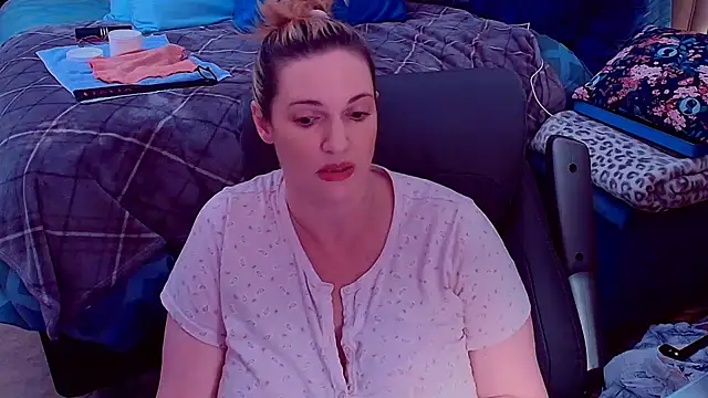 ninajaymes élő XXX-chatje