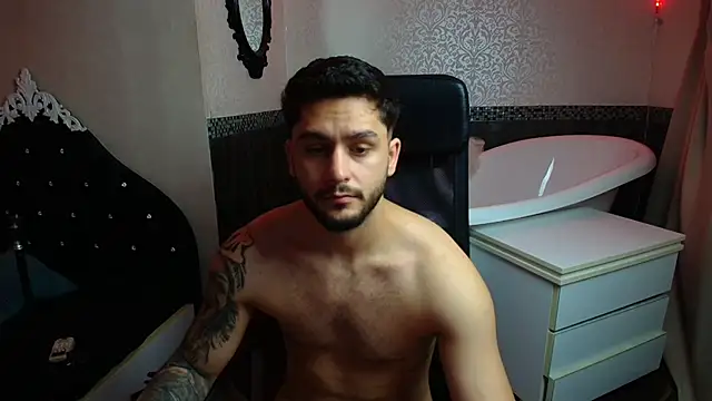 Chat XXX Live TroyWadee
